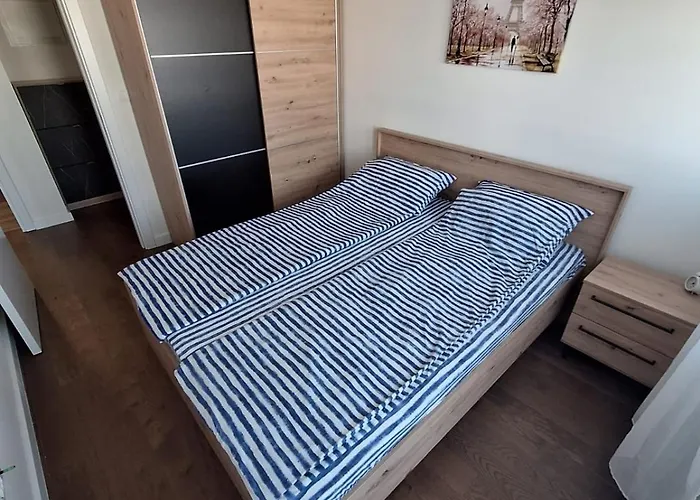 Cerak Resident * Filmski Grad