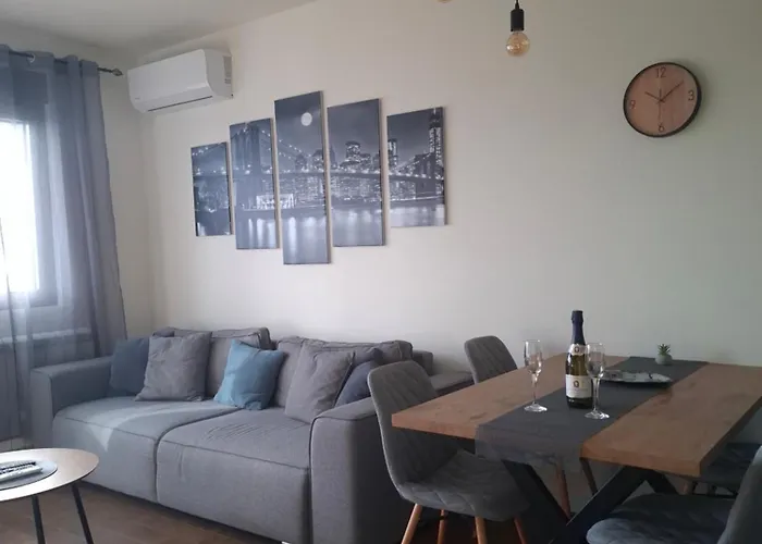 Cerak Resident * Filmski Grad